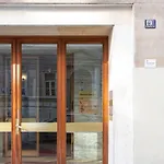 Luxury Center - Glenda Apartment *