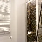 Luxury Center - Glenda 公寓 *